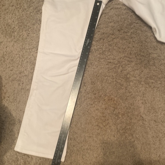 J Brand White Relaxed Straight Leg or Boot Cut Jeans Size 28 - Picture 7 of 10